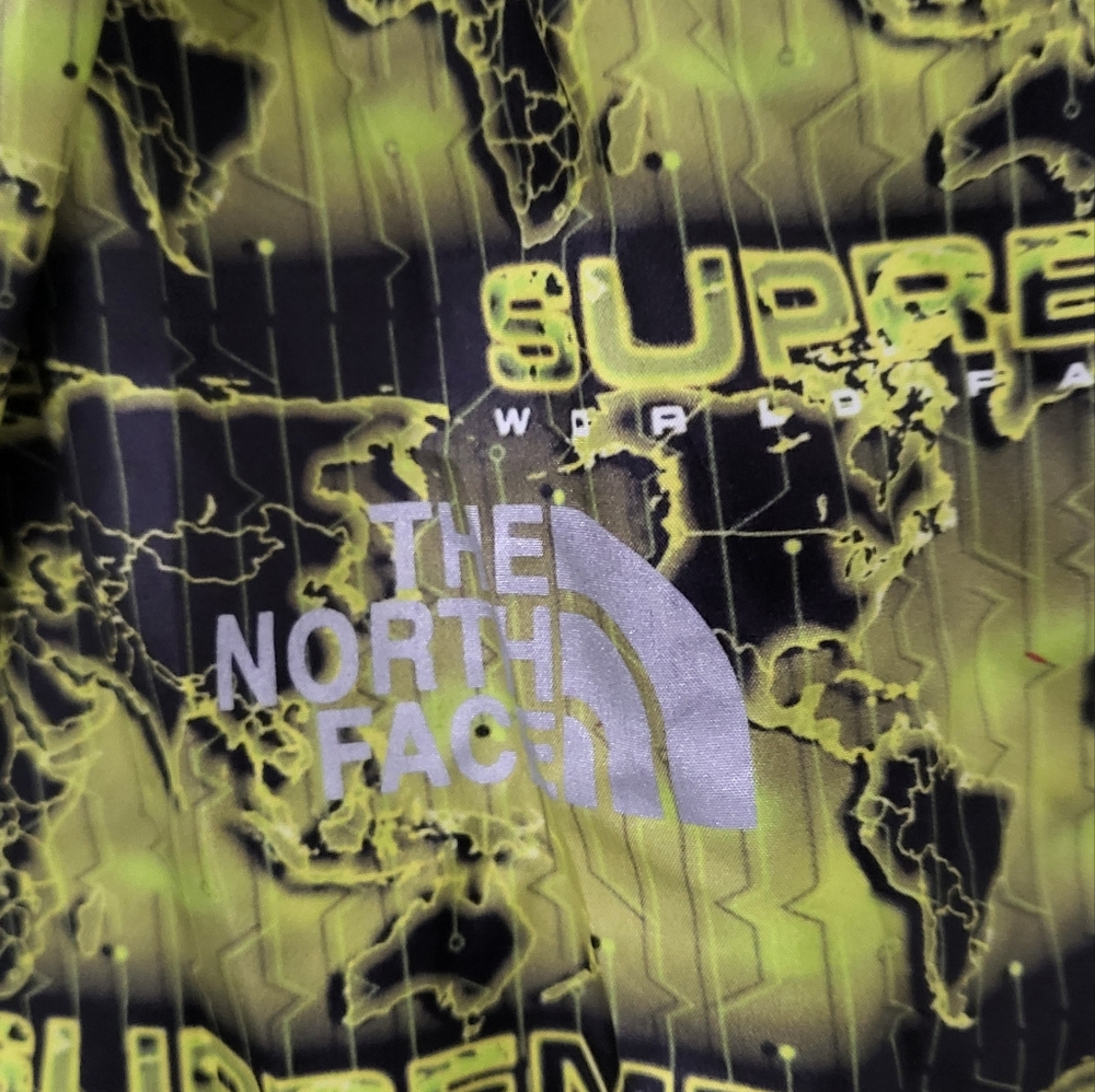 Supreme North Face Jacket - Green Camo - Picture 2 of 4